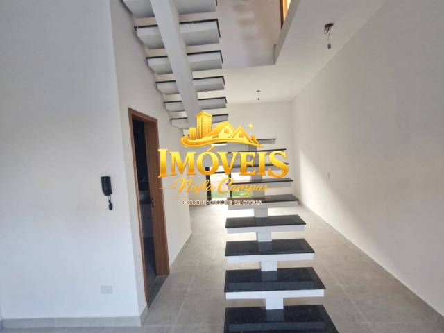 #125 - Sobrado para Venda em Caraguatatuba - SP