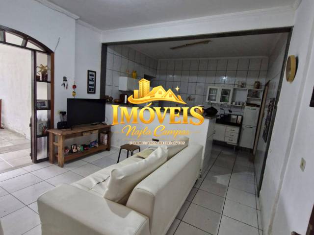 Casa para Venda em Caraguatatuba - 2