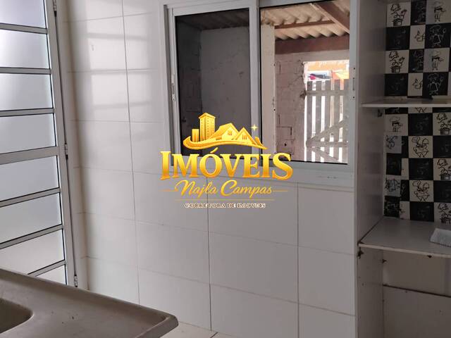 Casa para Venda em Caraguatatuba - 2