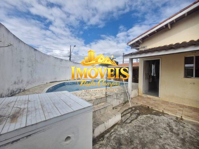 Casa para Venda em Caraguatatuba - 2